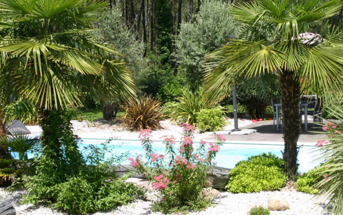 Paysagiste Bordeaux Arcachon : massifs et plantations